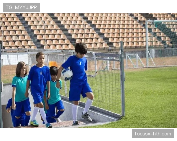 根特青训强势复兴，新星闪耀引足坛瞩目