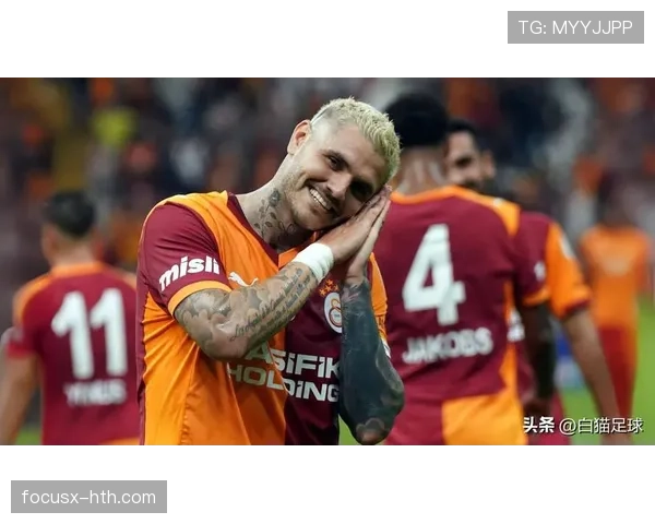 新赛季足球联赛揭幕，豪门强势开局，黑马异军突起引热议